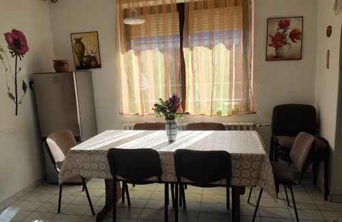 Gor House | Retró hangulatú üdülőház Gór