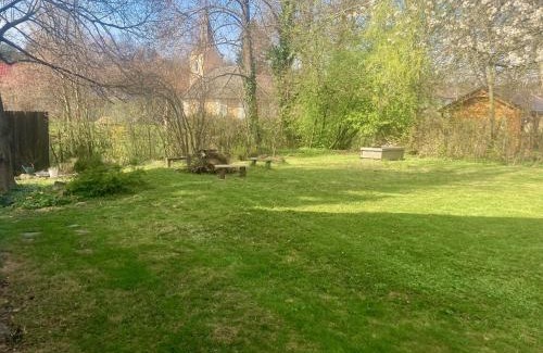 Kunkovice House | Retro chalupa pro denní pohodu a večerní klid