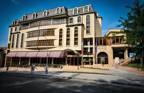 Haskovo Hotel | Retro Hotel