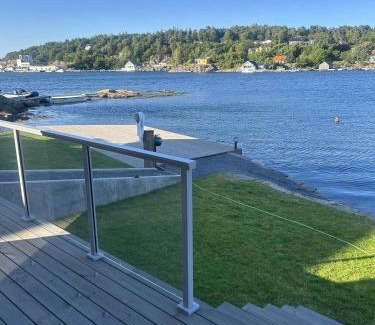 Flekkerøy House | Rett i sjøkanten