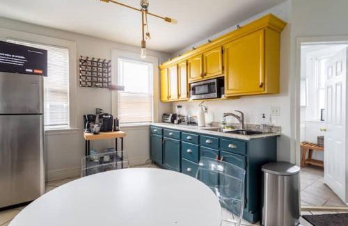 West End - West Side Apartment | Revamped 3BR Apt with Easy Check-In Family-Friendly