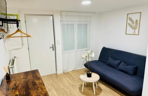 Verneuil-en-Halatte Apartment | Rez-de-jardin équipé