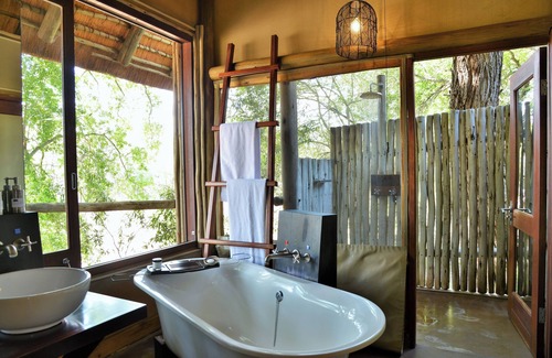 Kruger National Park Cabin | Rhino Post Safari Lodge