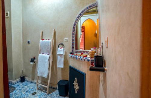 Assouel House | Riad Le Graff Pink group