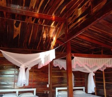 Quan Tom Resort | Rice straw Green lodge- resort