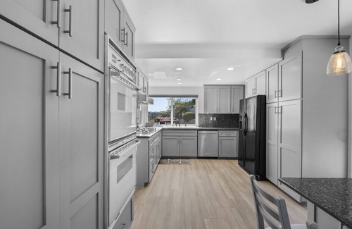 Topanga House | Ridgeview Retreat in Topanga Canyon - Pool, Spa, Sauna