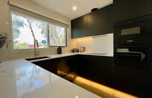 The Ridgeway House | Ridgeway Escape. Bushland Retreat