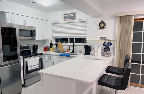 Dover House | Right in the center of everywhere in Dover