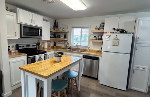 Pierre Part House | Right on the water! 3 Bedroom House, large deck, next to a kayak launch!