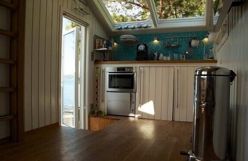 Oslo Cabin | Right on the water within the city of Oslo