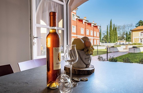 Chianni Apartment | Ripadoro The Courts of Rivalto