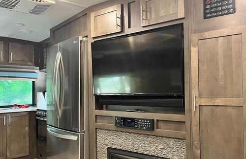 Center Point House | River Front RV campsite on the Guadalupe, private RV park with tons of space.