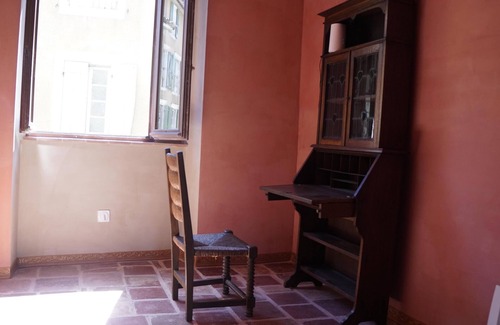 Chalabre House | River House in medieval bastide - Sleeps up to 6