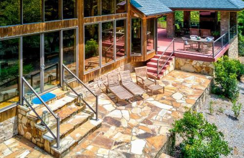 Dahlonega House | River Runs Through It