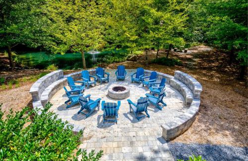 Dahlonega House | River Runs Through It