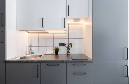 Business District Apartment | River to the City - Studio 7B apartment