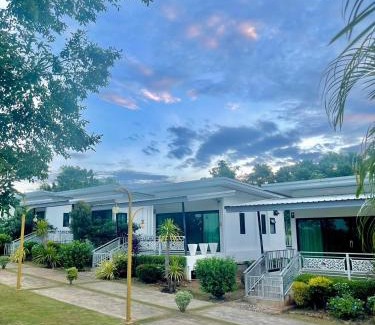 K. Phu Pieng Resort | River valley resort แอทน่าน