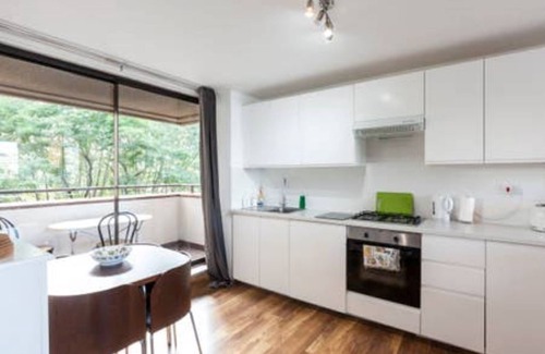 South Bank Apartment | River views in the heart of London's trendy Southbank.