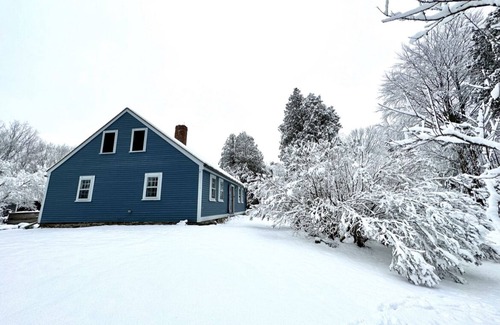 South Eliot House | River walk private woods perennial gardens patio and grill 4 bedrooms 2 bathroom