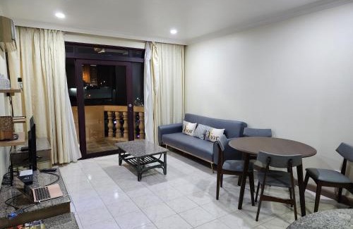 Kampung Surabaya Apartment | Riverbank Suites Kuching Waterfront