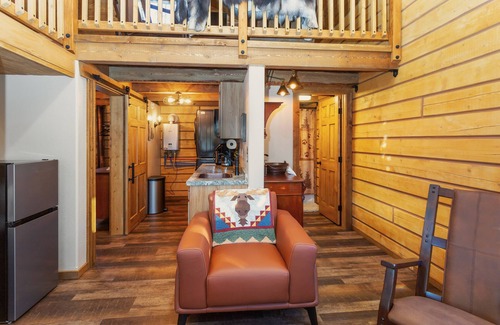 Houston Cabin | Riverfront, Authentic, Luxury Log Cabin-Bull Moose