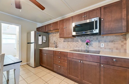 Edenton Condo | Riverfront Edenton Condo w/Porch & Boat Ramp!