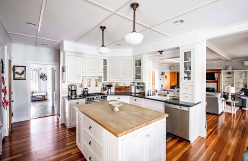 Kennebunkport House | Riverfront Home w/Private Dock, Kayaks, Close To Dock Square! Dogs Allowed!