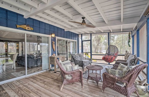 Bushnell Cabin | Riverfront Retreat w/Patio in Withlacoochee