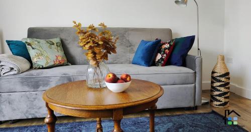 Cambridge Apartment | Riverside - 2BR & 1BR - Flat Walk to Centre with open Parking