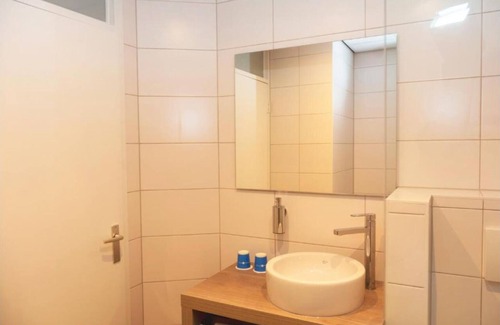 Ooij Hotel | Riverside Adventure Hub: Hike, Bike, Relax and Explore Vibrant Nijmegen Easily