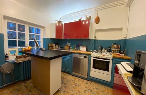 Menilles House | RIVERSIDE CHARACTER HOUSE WITH OUTBUILDING