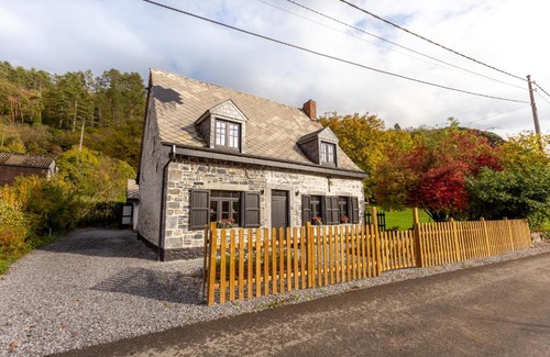 Bouvignes-sur-Meuse Villa | Riverside Cottage Dinant