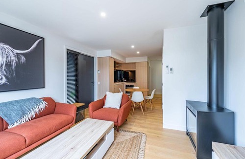 Albert Town House | Riverside Lodge - Two Bedroom Townhouse