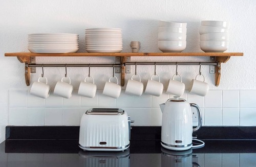 Ollerton House | Riverside Rest - quirky split-level 3-bed cottage