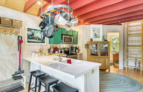 Crosby Cabin | Riverside Retreat in Crosby: Pet Friendly!