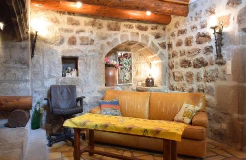 La Souche House | Riverside Retreat in La Souche