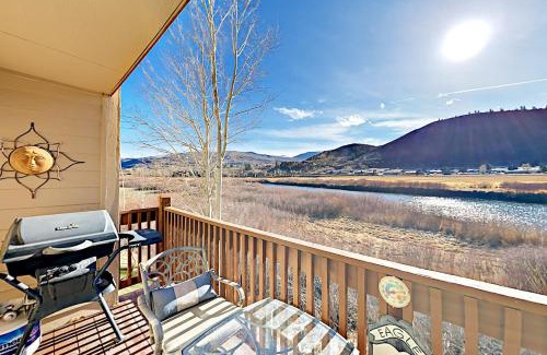 Edwards Apartment | Riverside Treehouse