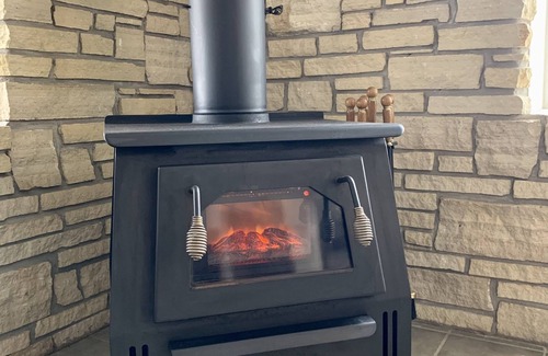 Bellevue Villa | Riverview Villa - Hot Tub - Beach - River Views