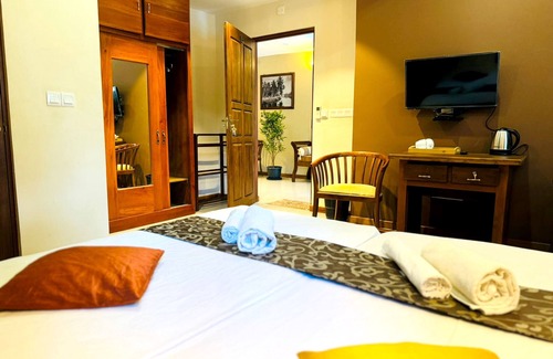 Sirimalwatta Hotel | Rivorich Residence Kandy
