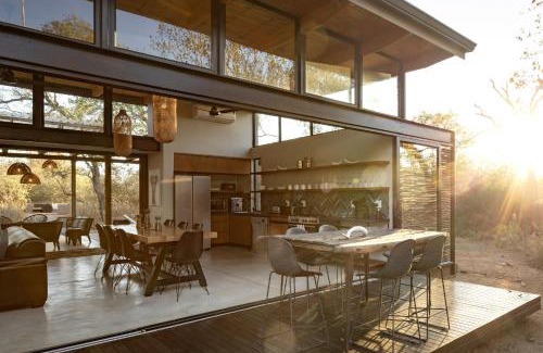 Sabiepark Cabin | Rixile Kruger Lodge