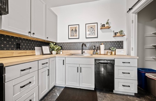 Mountain Green House | Roam Ski Den R5949A | Snowbasin Escape |2BR & 2 Ba