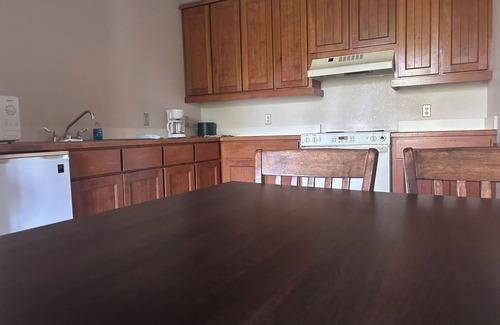 Cassville Hotel | Roaring River State Park