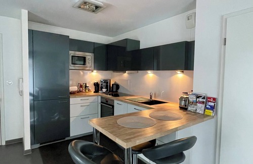 Robertsau Apartment | Robertsau Strasbourg- Modern 2P with garden in a residential area.