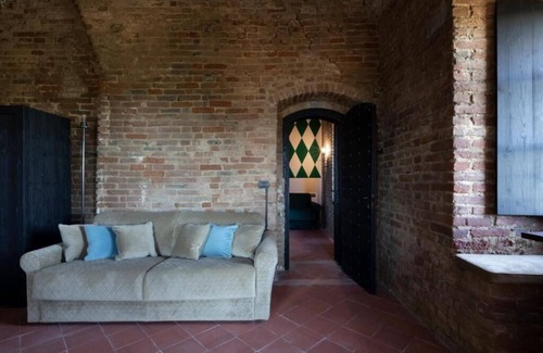 Arignano Hotel | Rocca di Arignano