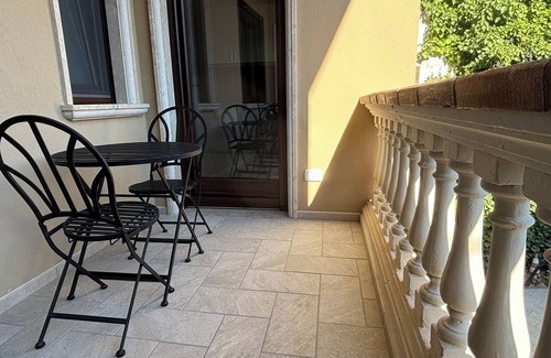 Rocca San Felice Apartment | Rocchesi Apartments - Studio apartment with portion of terrace, ideal for couples