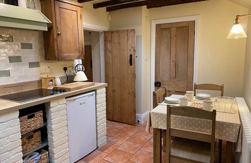 Alton Cottage | Rock View, charming cottage near Alton Towers