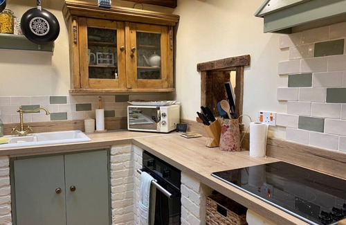 Alton Cottage | Rock View, charming cottage near Alton Towers