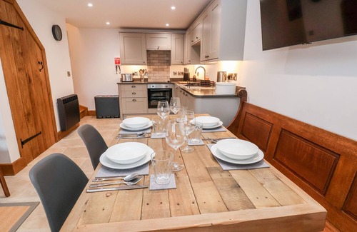 Newcastle-on-Clun Cottage | Rockhill Farm Hay Barn