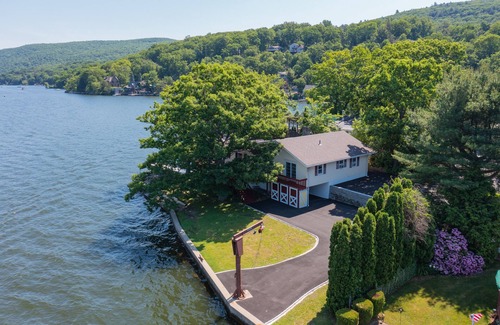 Greenwood Lake House | Rocky Point- ABSOLUTELY THE BEST LAKEFRONT location on Greenwood Lake!