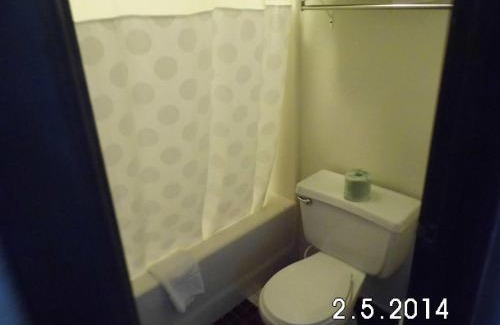 Cedar Rapids - Iowa City Hotel | Rodeway Inn Cedar Rapids Westdale